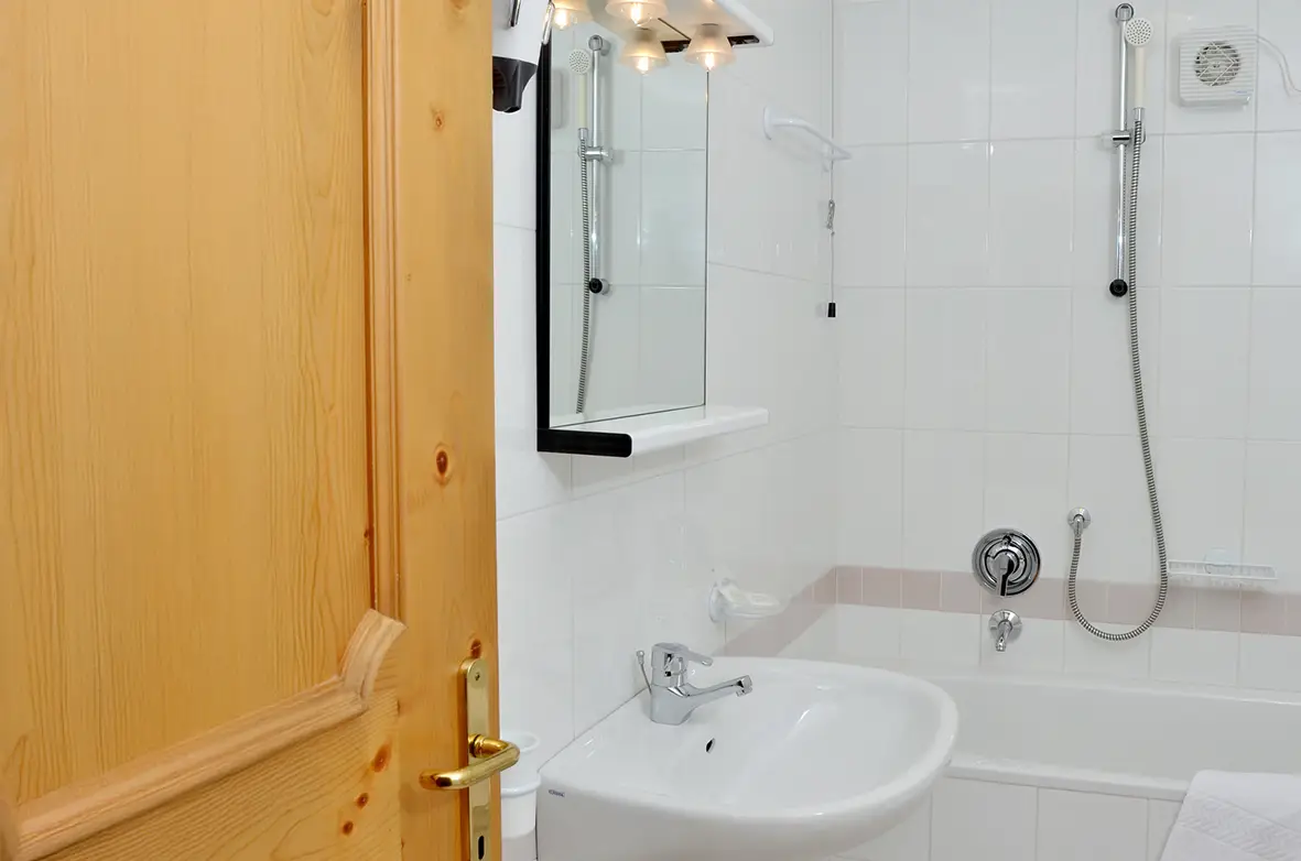 bilocale-residence-taufer-bagno