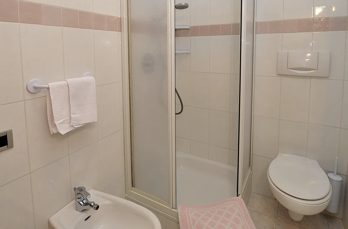 monolocale-taufer-bagno